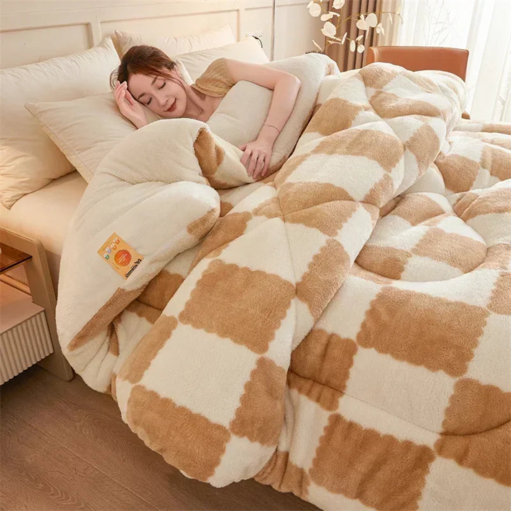 Ultra Plush Weighted Winter Blanket | Extra Thick Cozy Insulated Quilt for Cold Nights