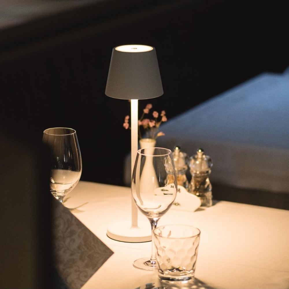 Dining Room Minimalist Table Lamp | Slim Modern Design