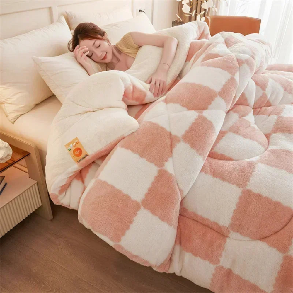 Ultra Plush Weighted Winter Blanket | Extra Thick Cozy Insulated Quilt for Cold Nights