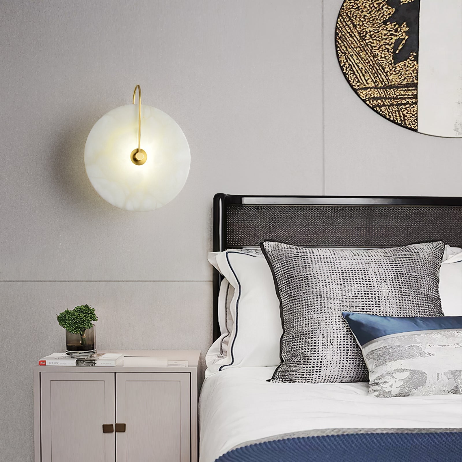 Wall Light Round | LED Alabaster Fixture