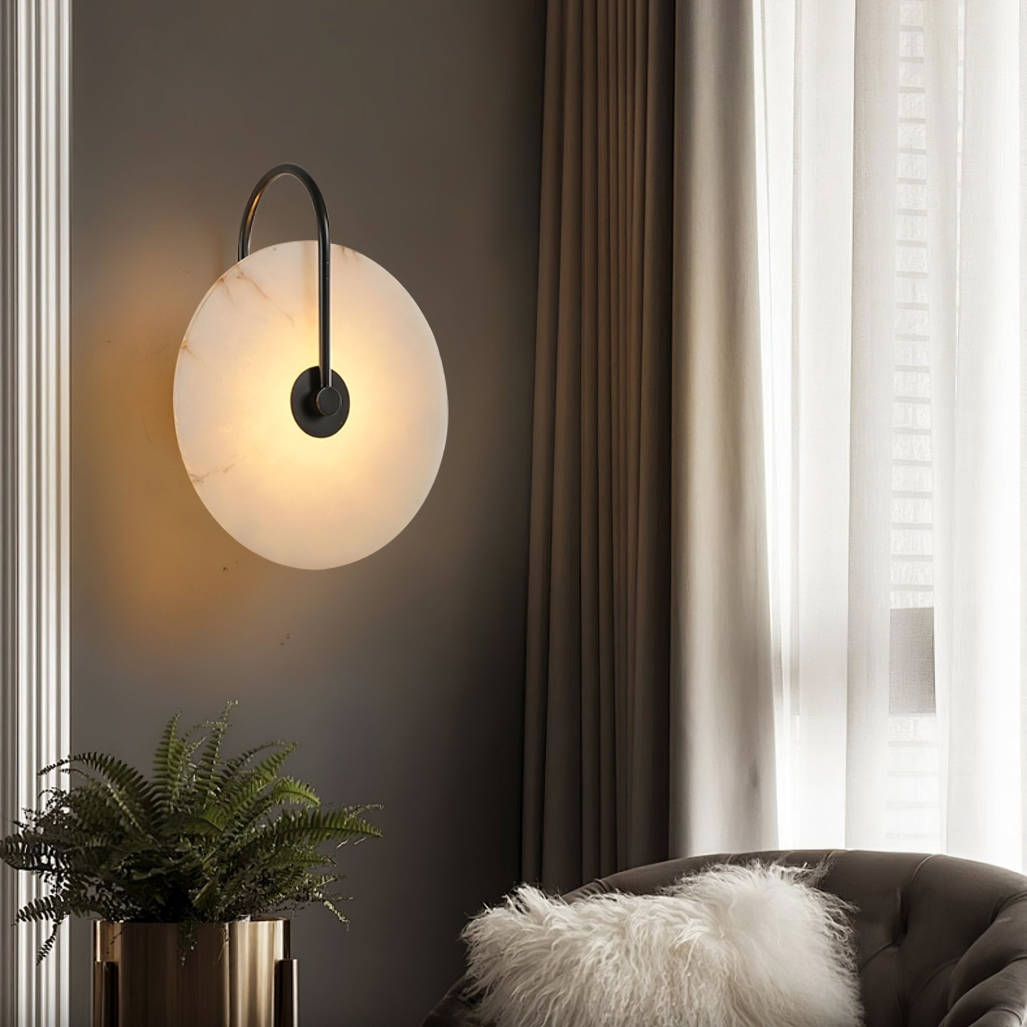 Wall Light Round | LED Alabaster Fixture