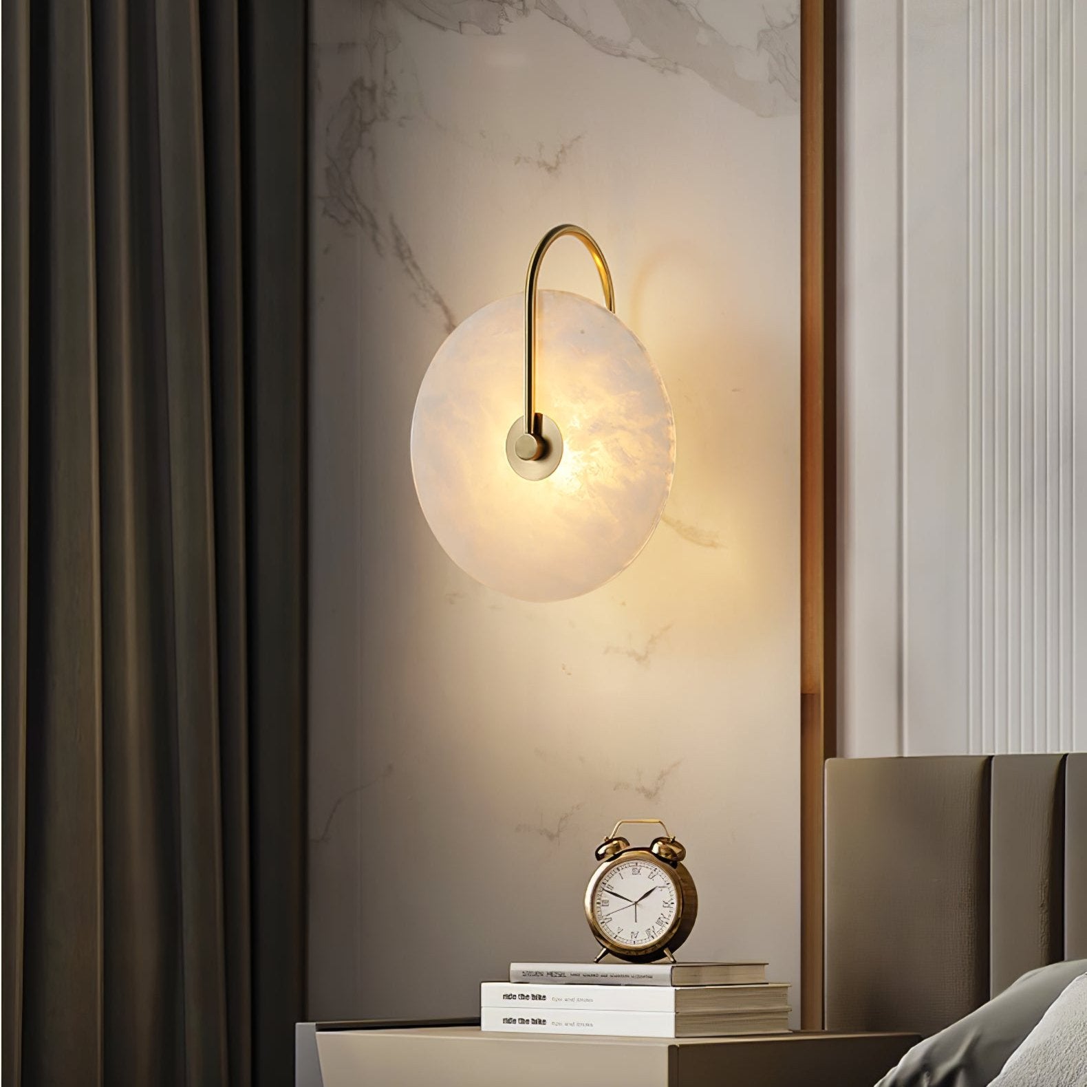 Wall Light Round | LED Alabaster Fixture