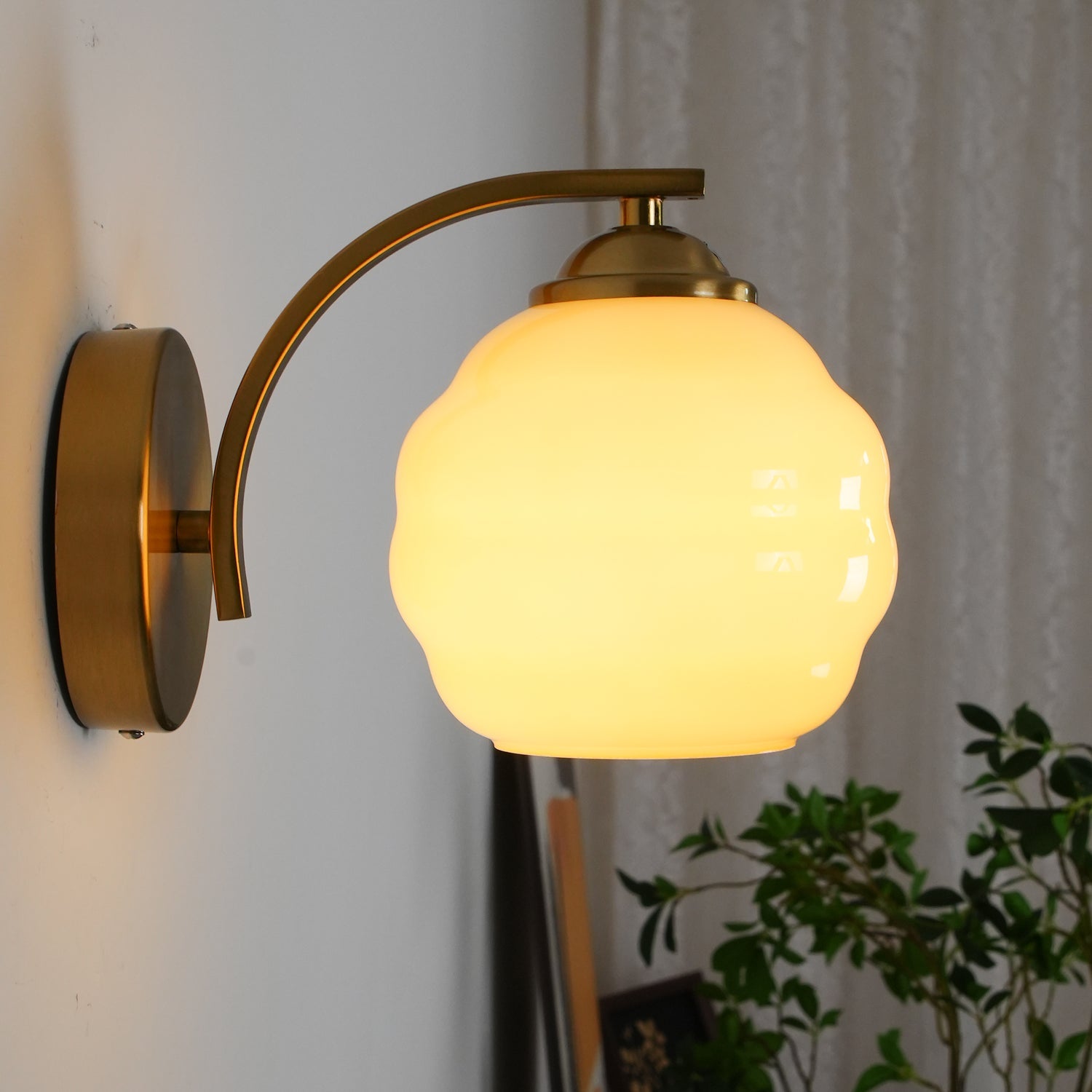 Wall Light Round | Decorative Wall Fixture