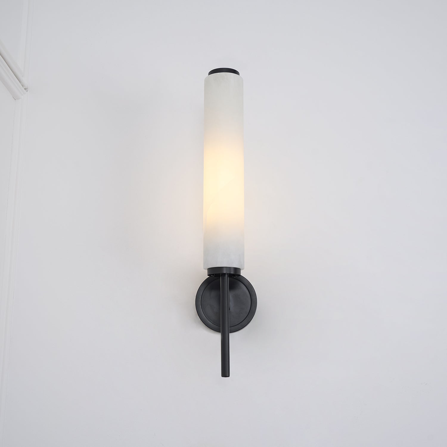 Wall Light Vertical | Brass and Alabaster Fixture