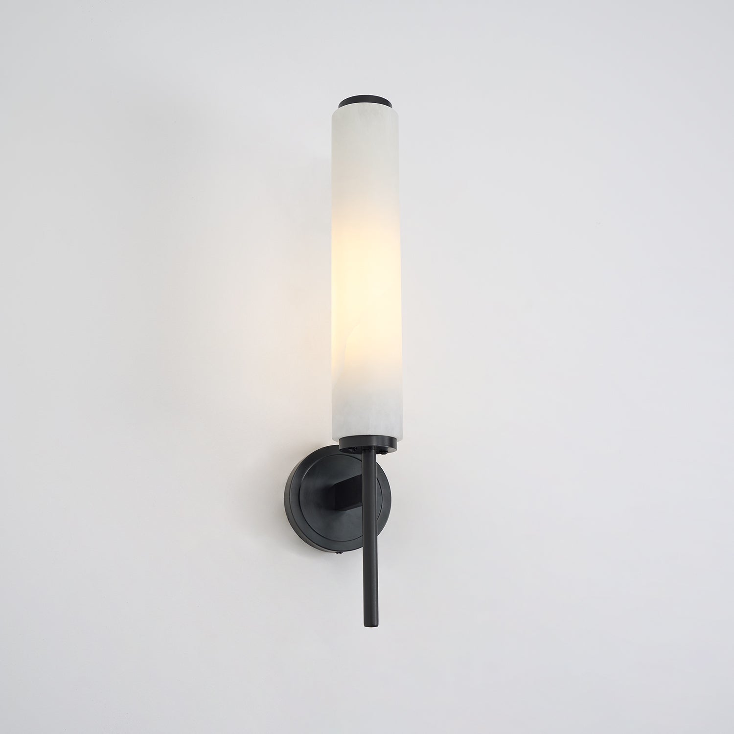 Wall Light Vertical | Brass and Alabaster Fixture