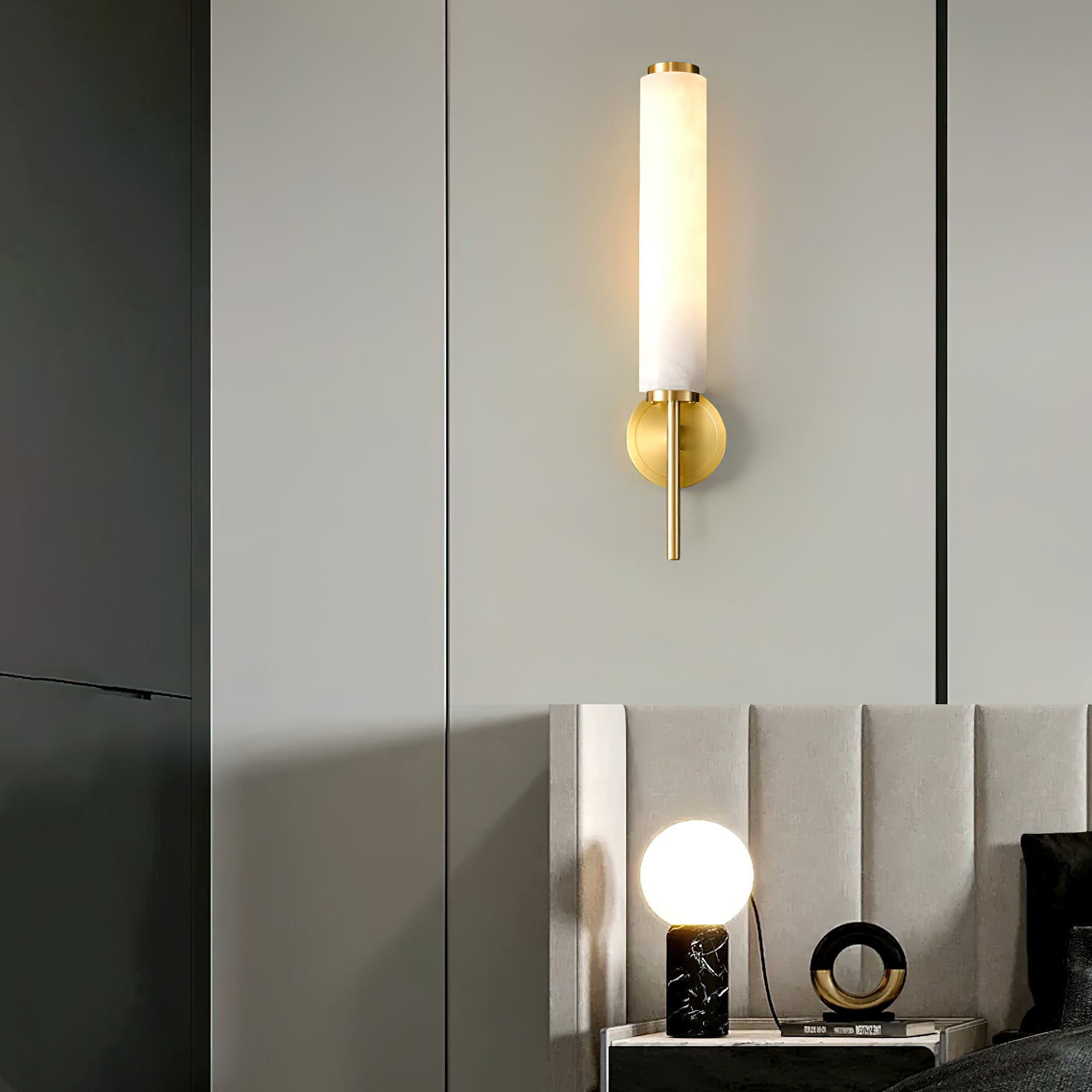 Wall Light Vertical | Brass and Alabaster Fixture