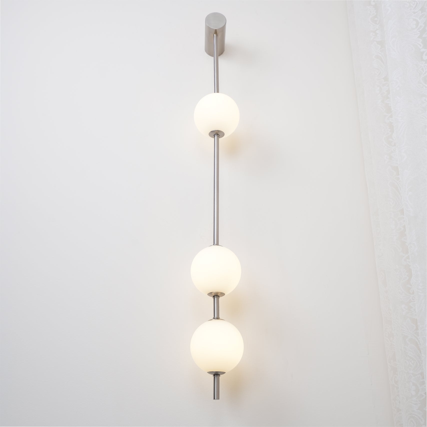 Wall Light LED | Multi-Globe Vertical Design