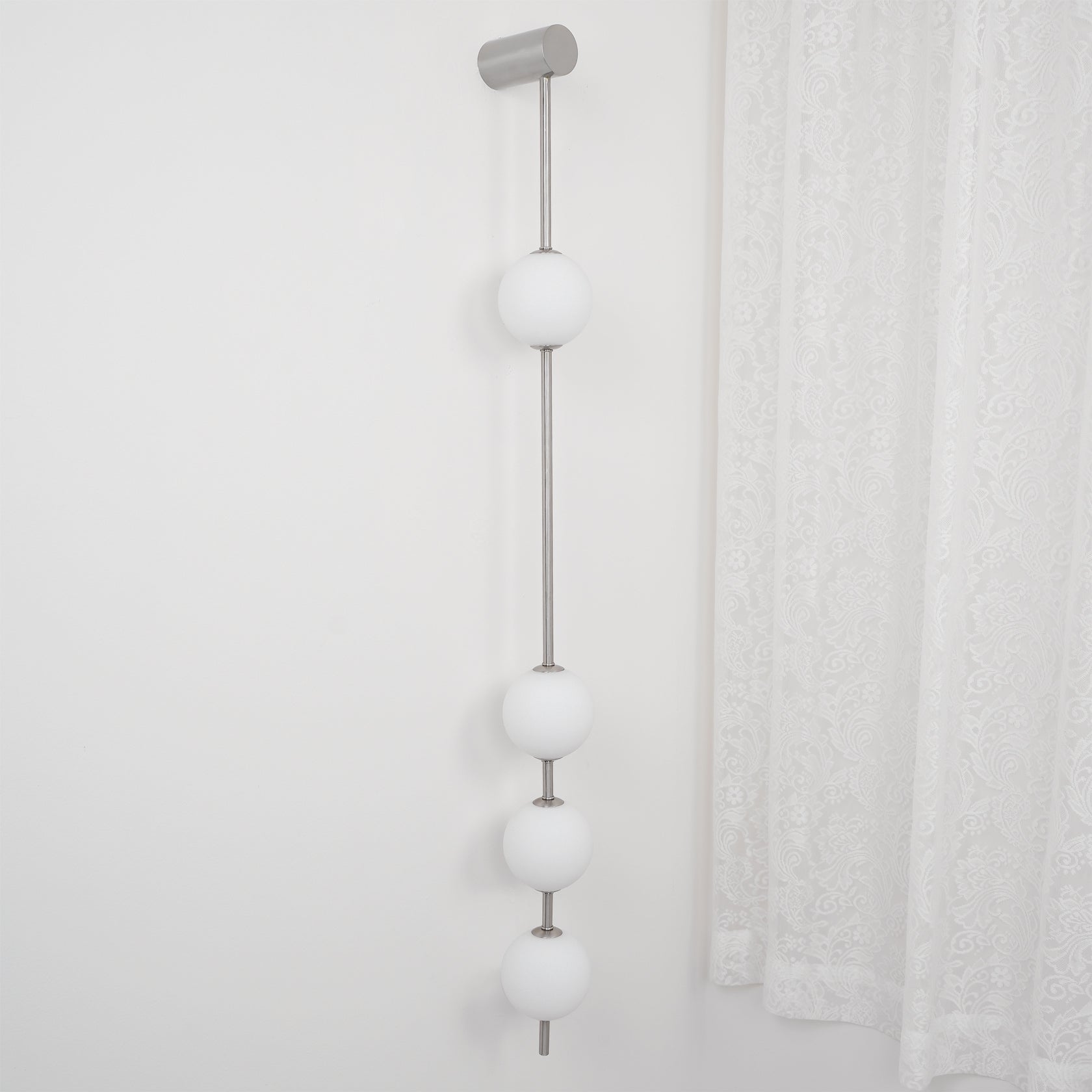 Wall Light LED | Multi-Globe Vertical Design