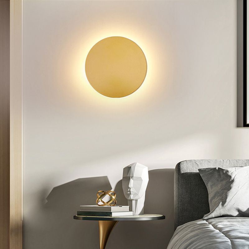 LunarGlow | Modern round wall light