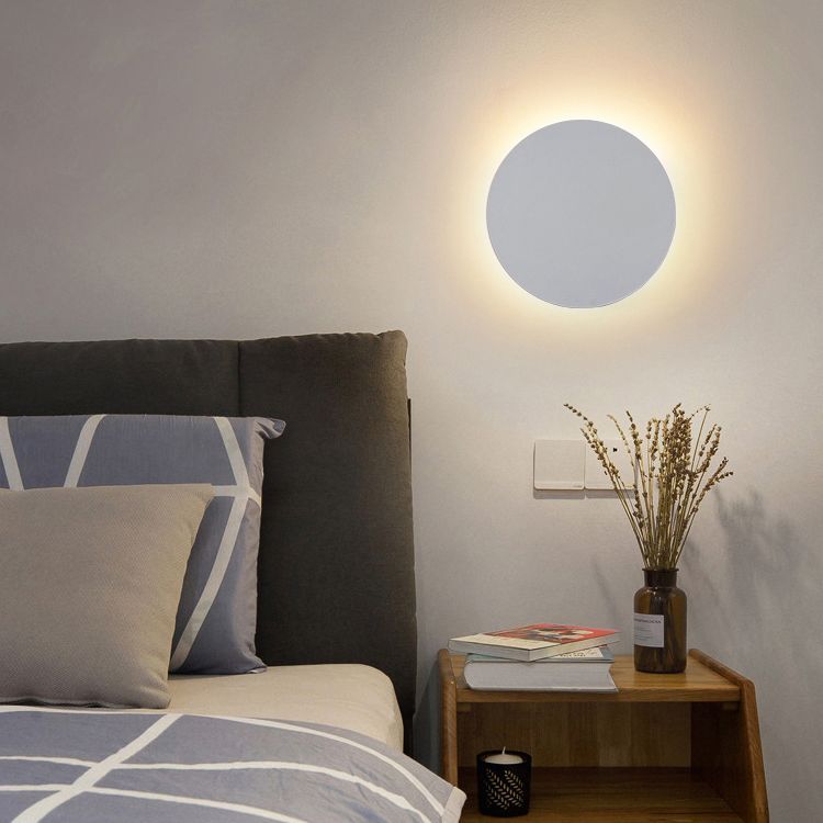 LunarGlow | Modern round wall light