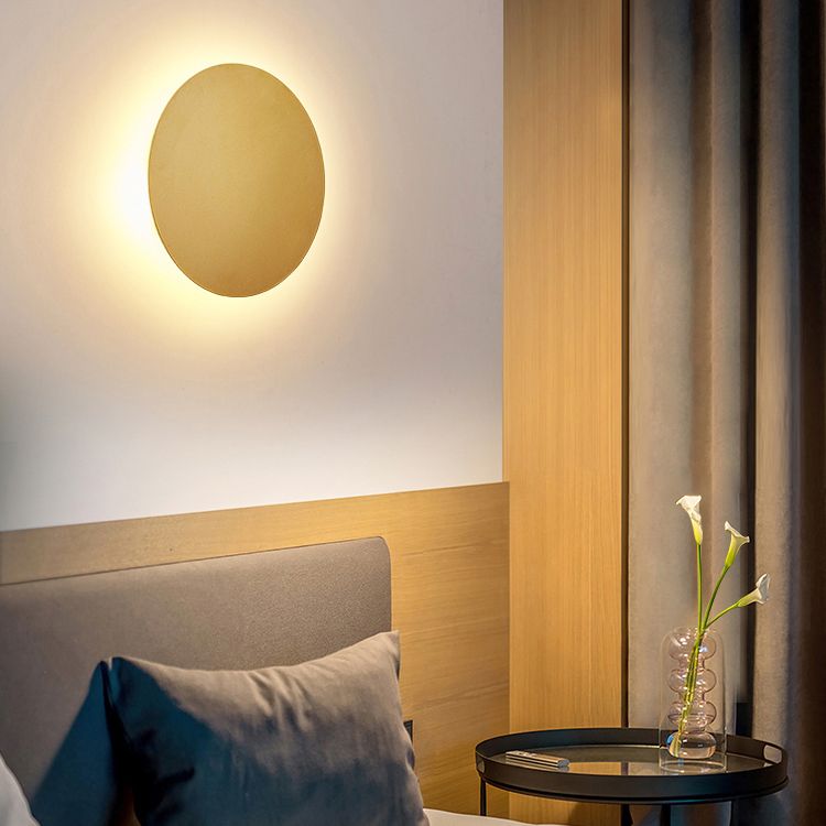 LunarGlow | Modern round wall light