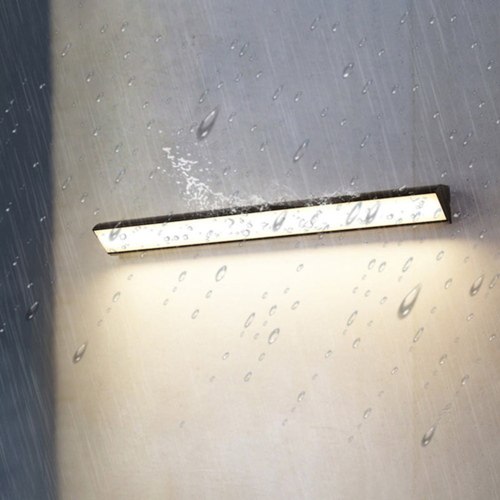 Outdoor Wall Light in Modern Slim Design | Waterproof LED Fixture for Patio & Entrance