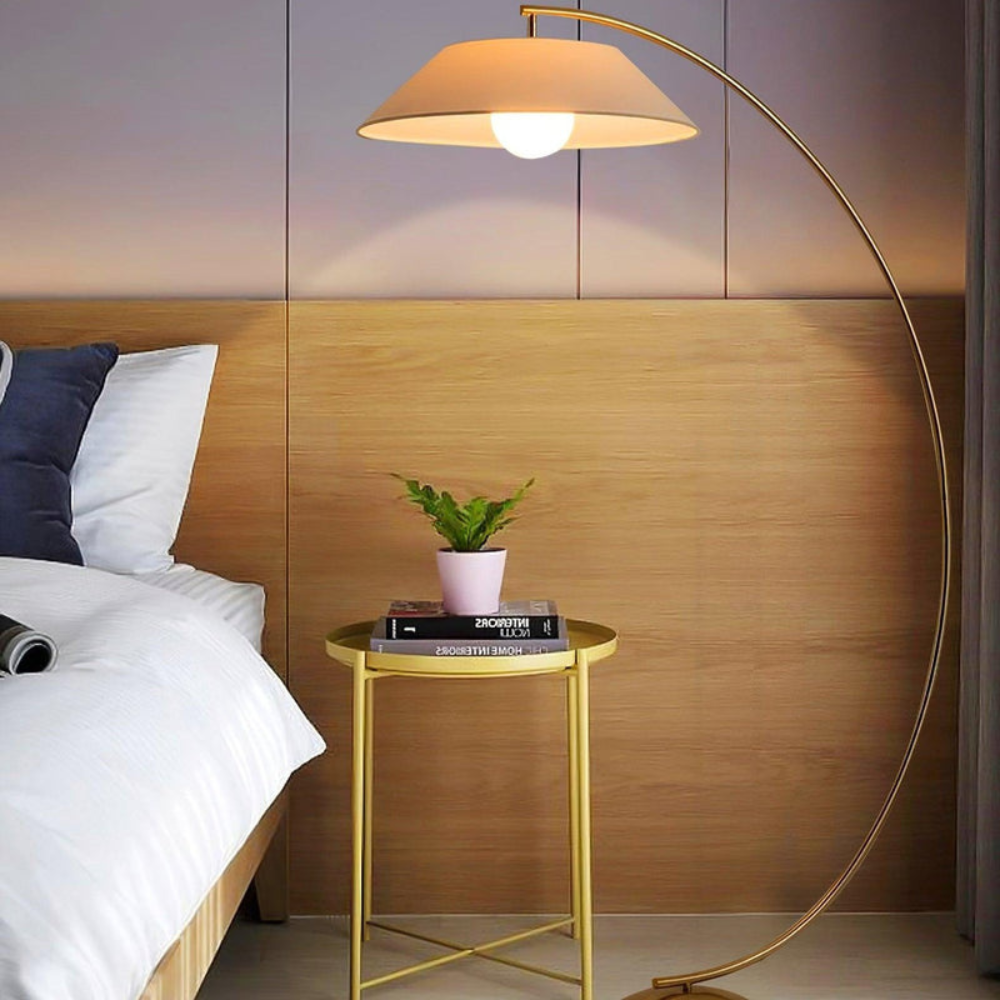 Modern Sculpted Floor Lamp | Flowing Silhouette Standing Light