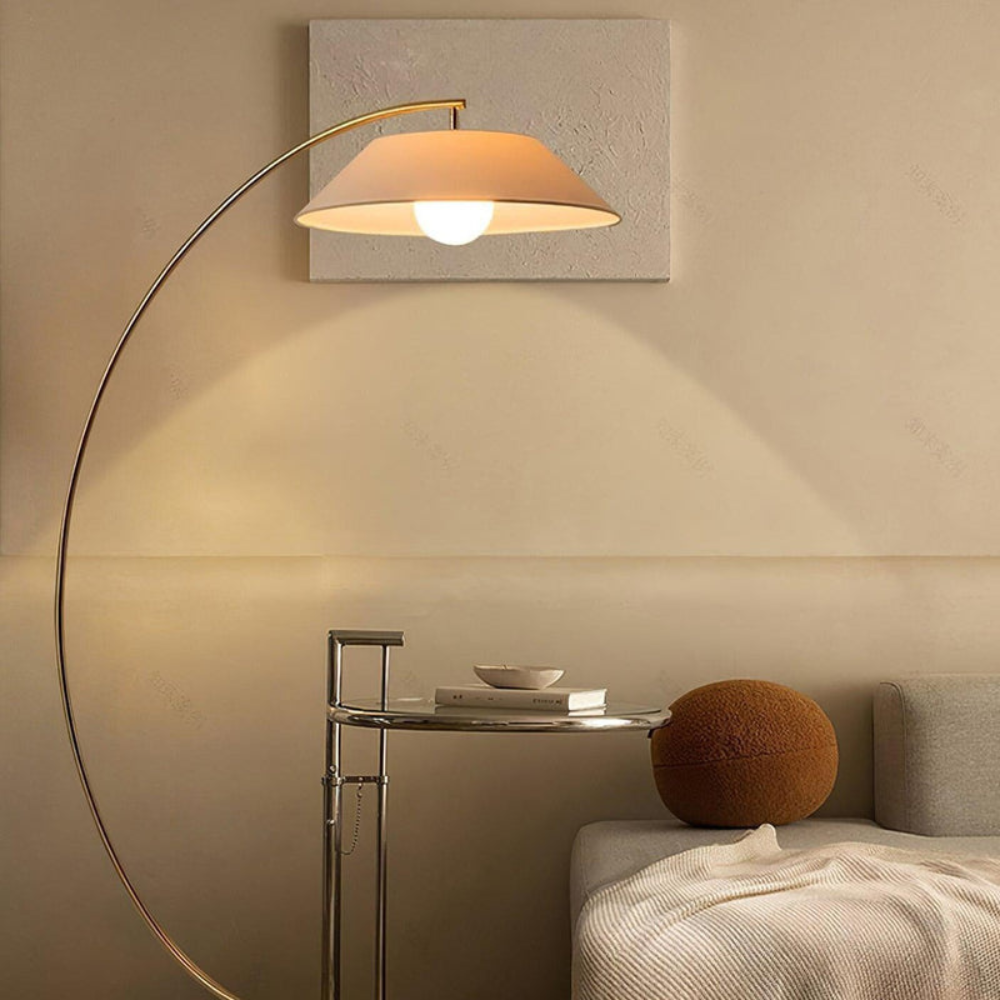 Modern Sculpted Floor Lamp | Flowing Silhouette Standing Light