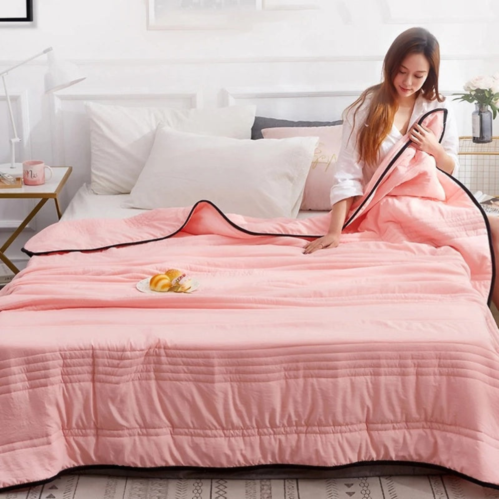 Bedroom Soft Cooling Blanket | Lightweight Comfort Solution