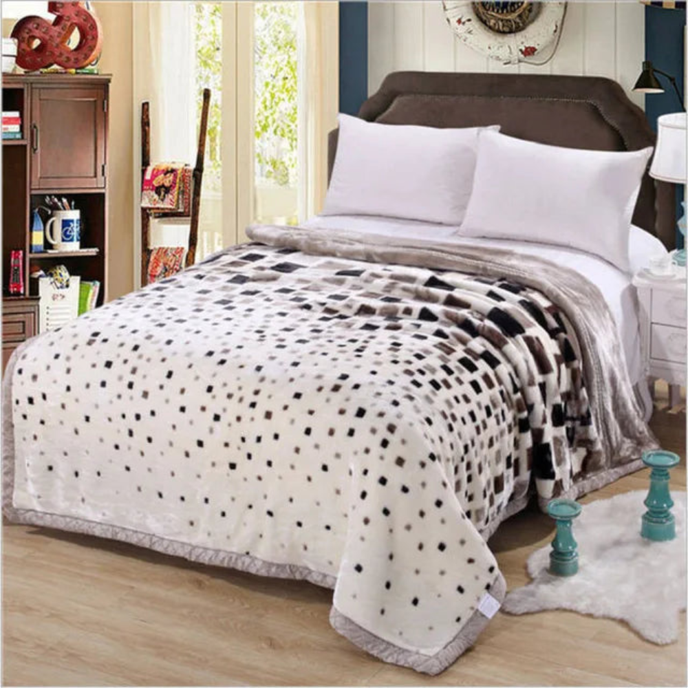Double Layered Fluffy Weighted Blanket | Cozy Quilted Throw for Winter Bedding
