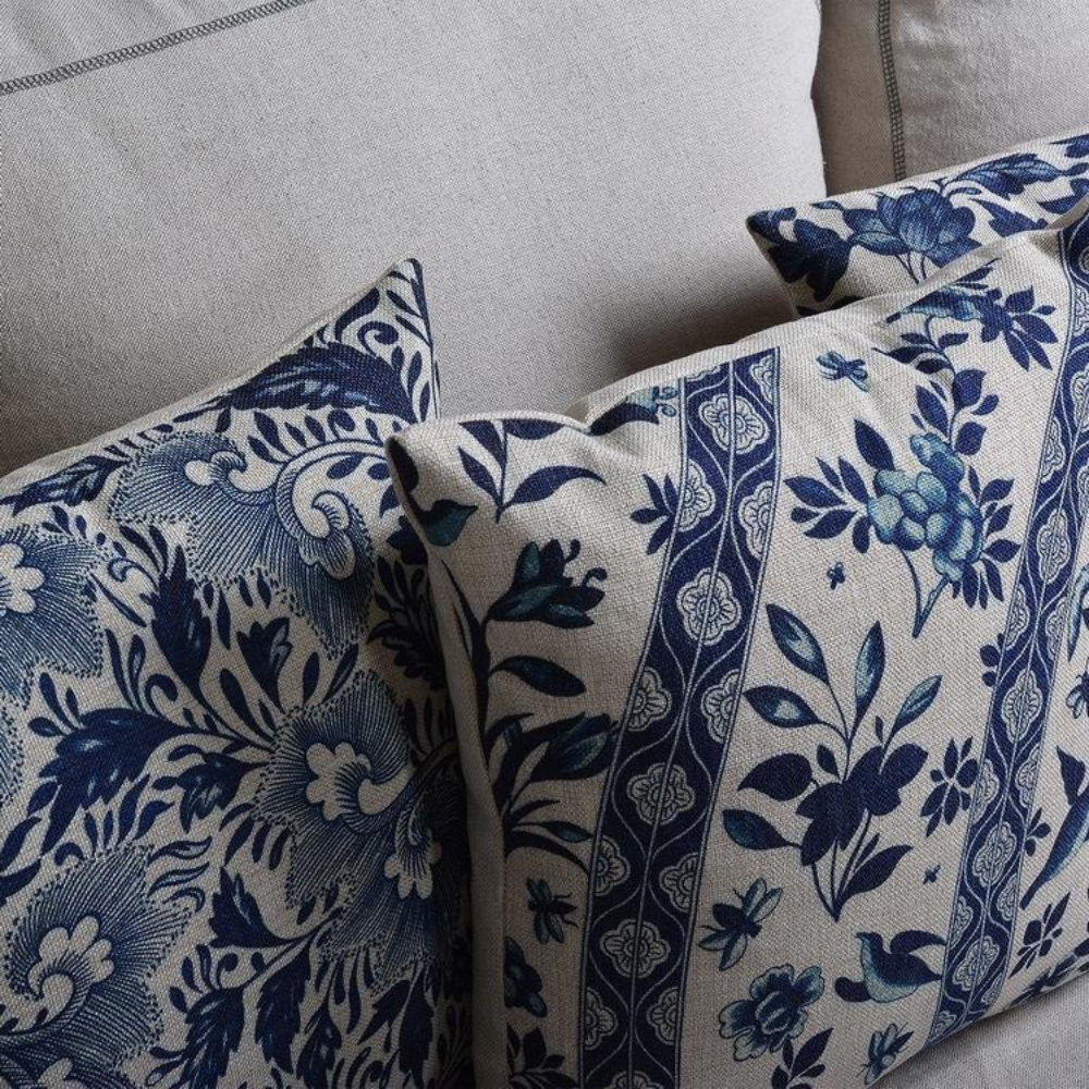 Living Room Elegant Cushion Cover | Traditional Chinese Porcelain Design