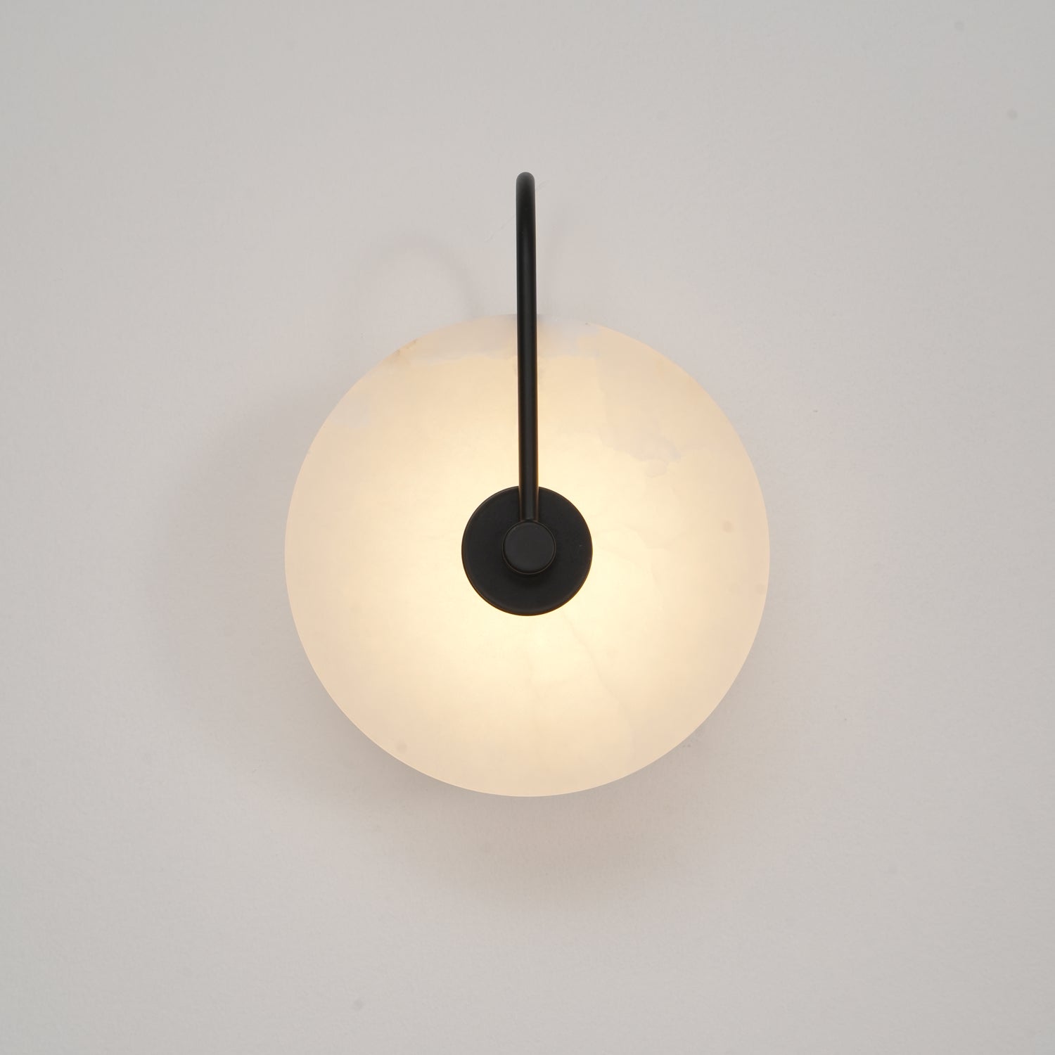 Wall Light Round | LED Alabaster Fixture