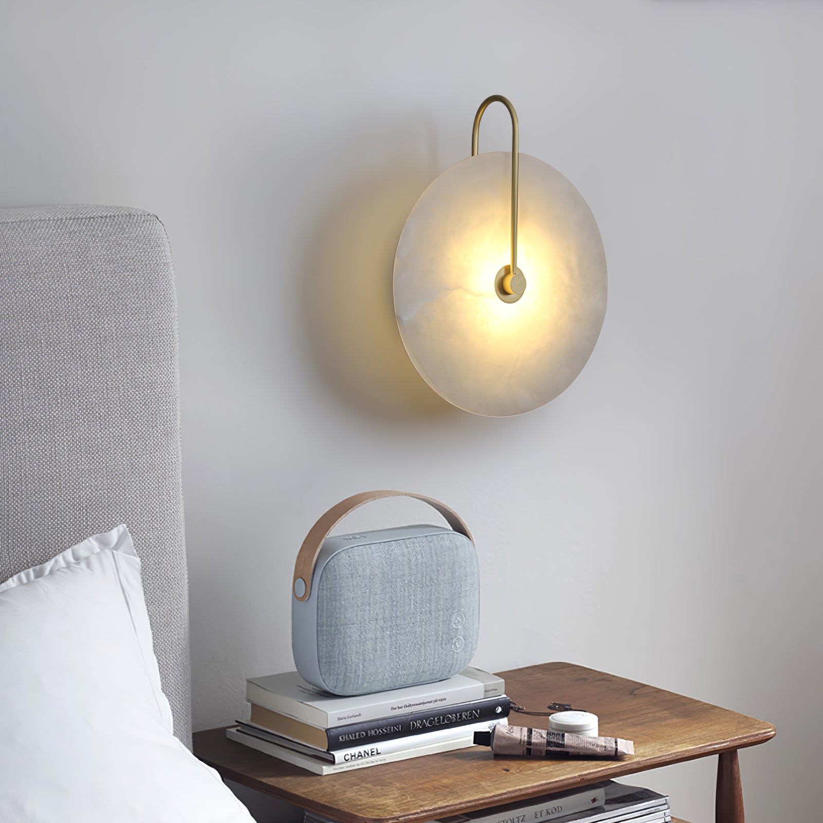 Wall Light Round | LED Alabaster Fixture