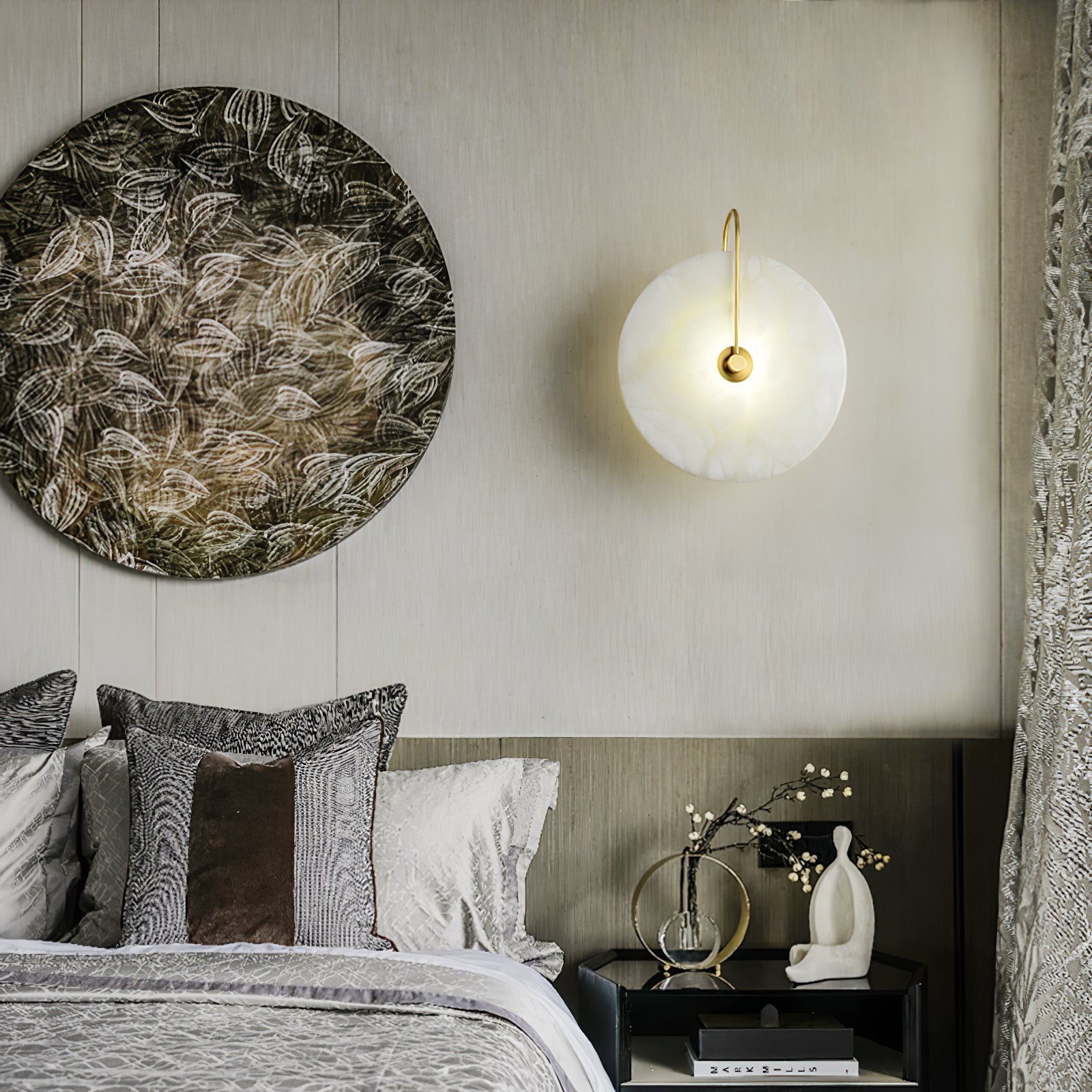 Wall Light Round | LED Alabaster Fixture