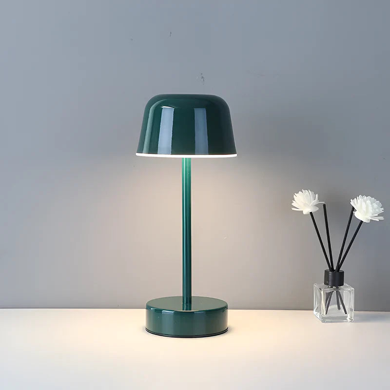 RetroBeam | Wireless Retro LED Table Lamp