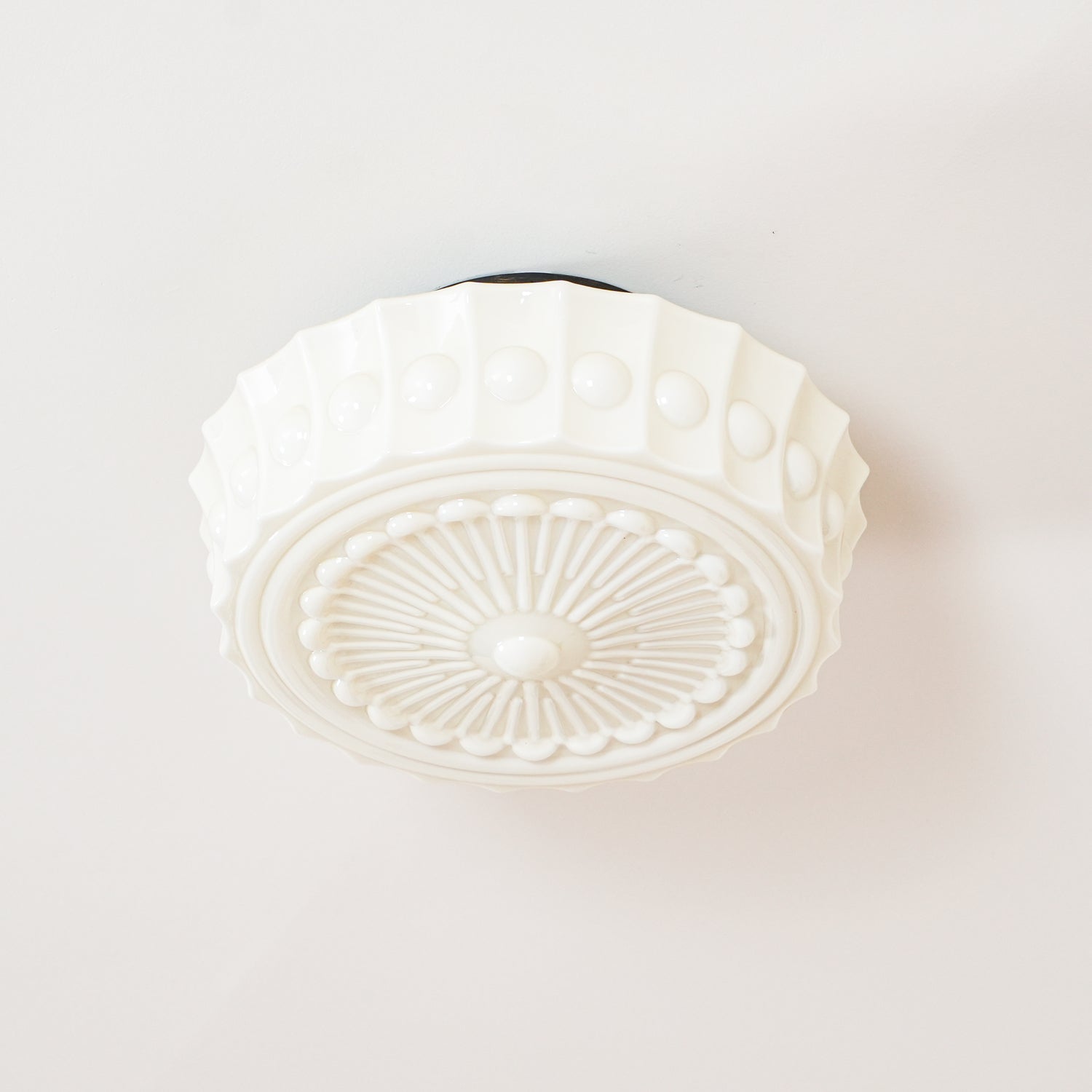 Ceiling Lights Vintage Style | Pressed Round Flush Mount