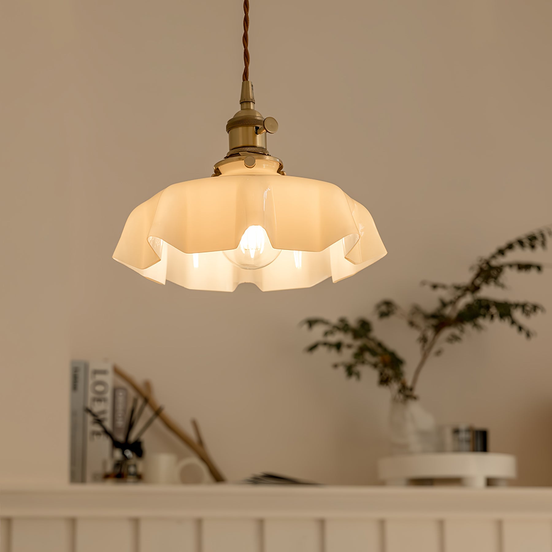 Pendant Light Scalloped  | French Flower Ceiling Lamp