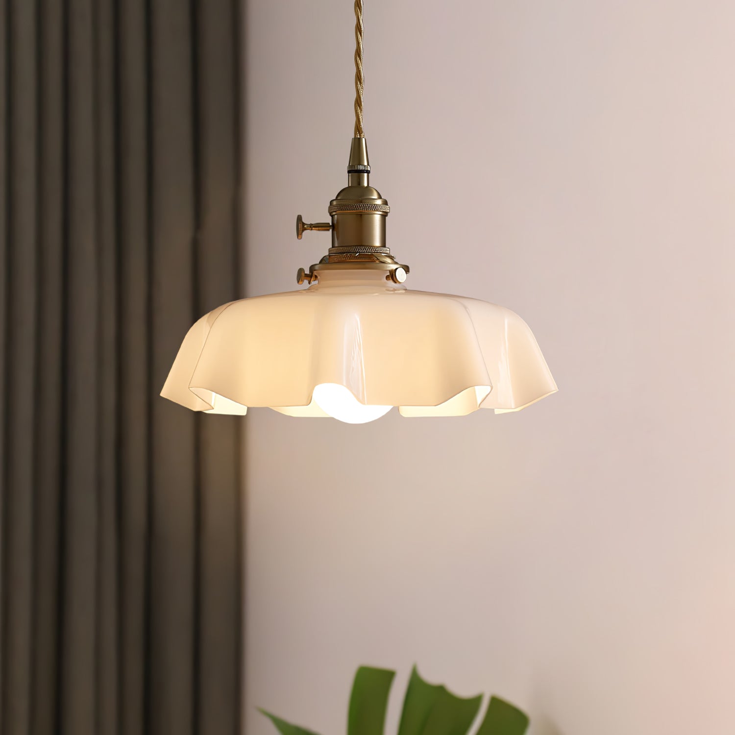 Pendant Light Scalloped  | French Flower Ceiling Lamp