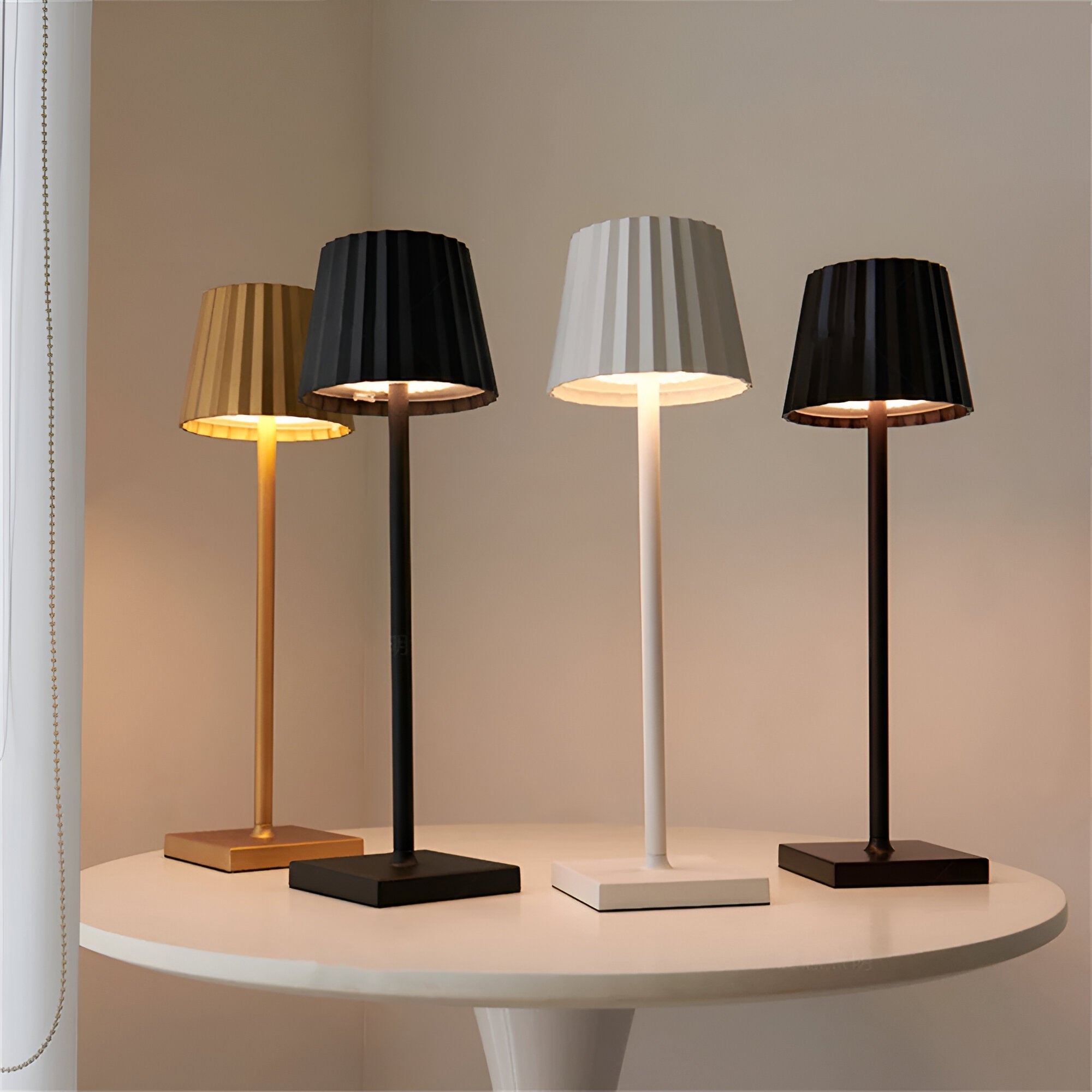 GlowTouch | Wireless LED Table Lamp