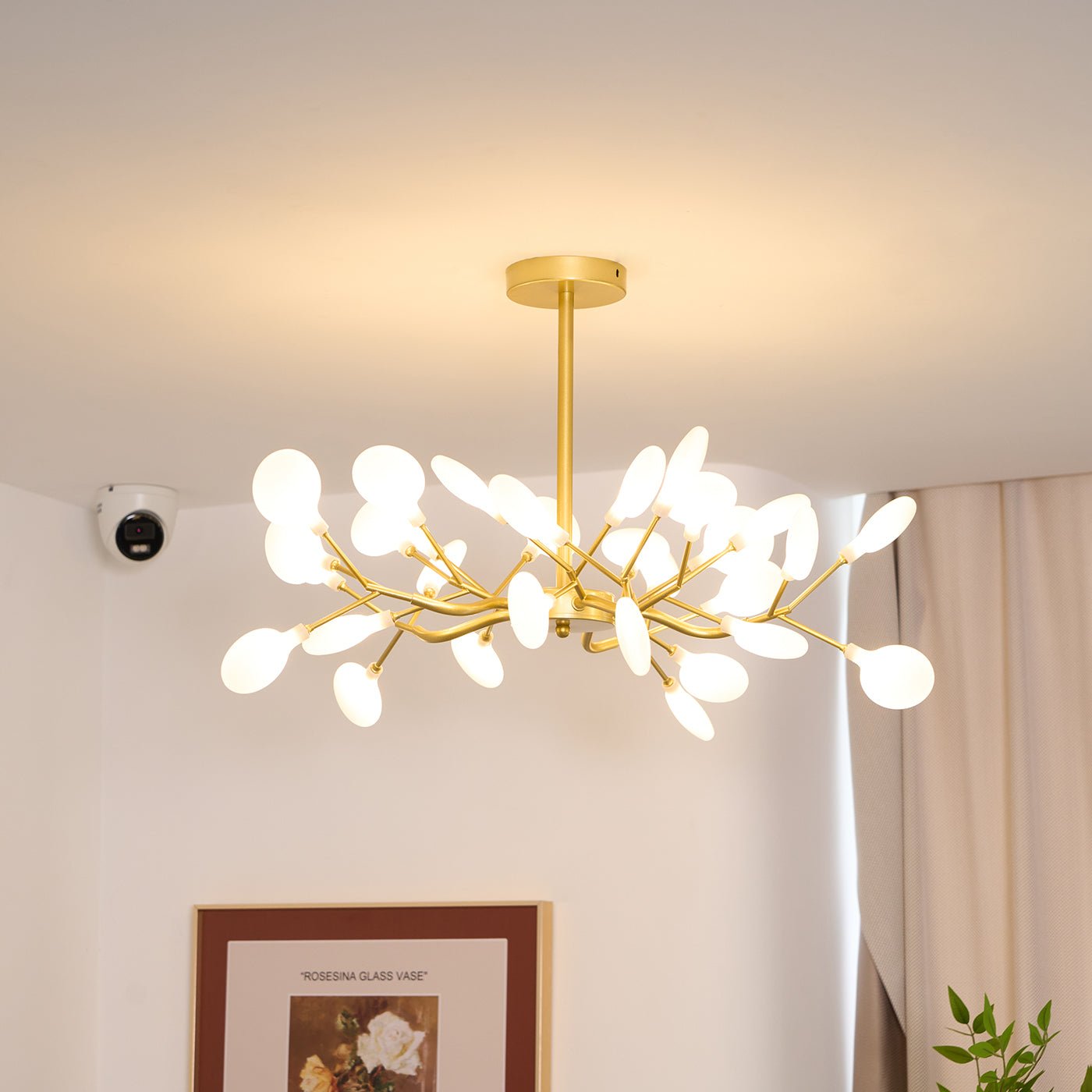 Chandelier Light | Ceiling Lamp with Firefly-Inspired Satellite Design