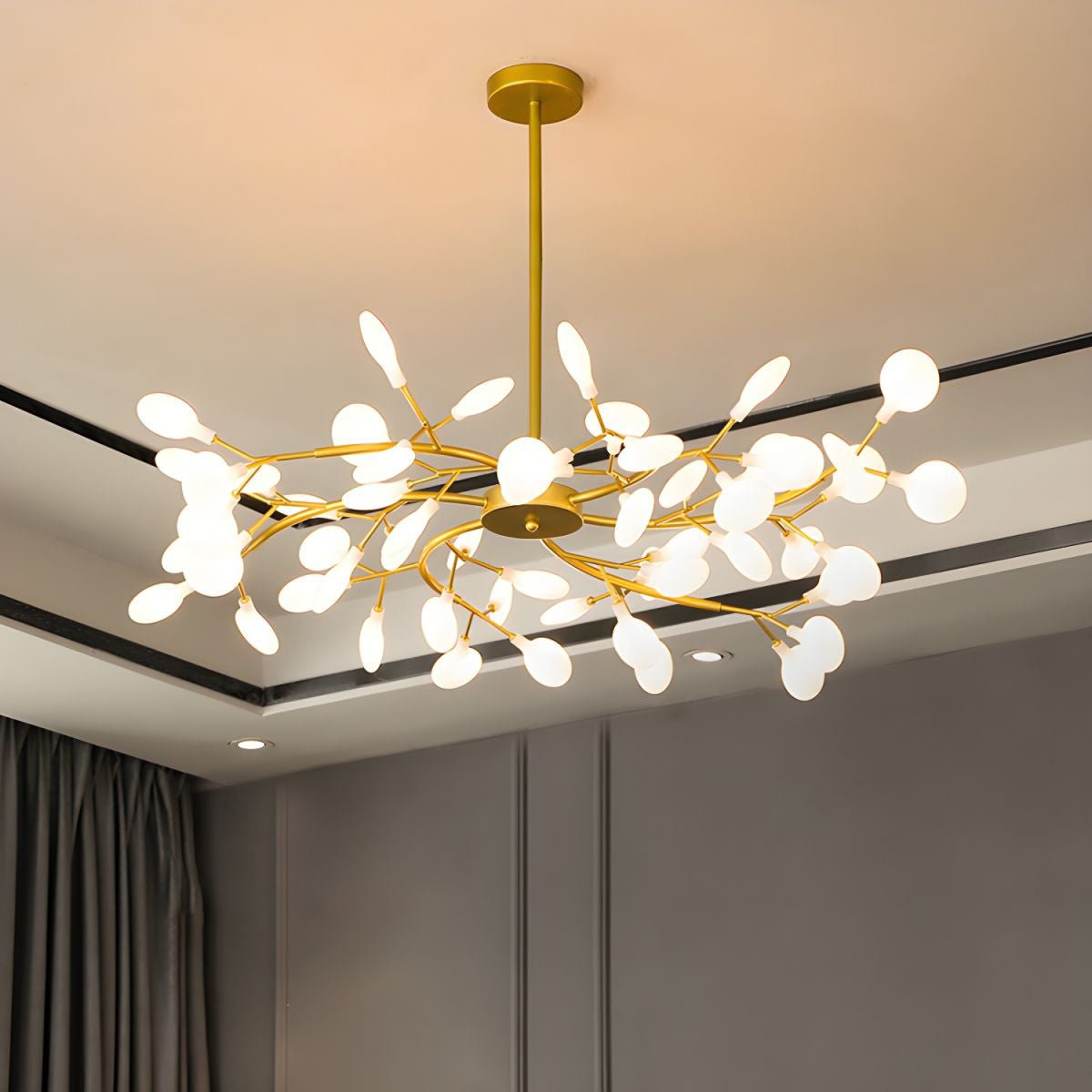 Chandelier Light | Ceiling Lamp with Firefly-Inspired Satellite Design