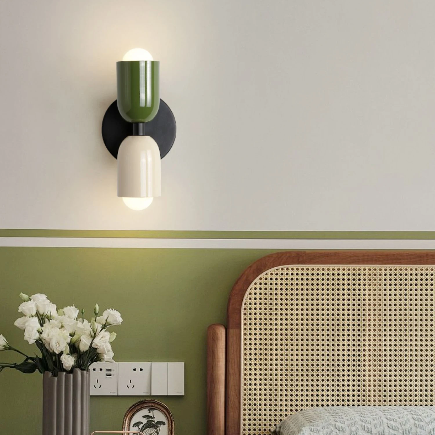 LuxeGlow | Modern Double-Headed LED Wall Light Fixture