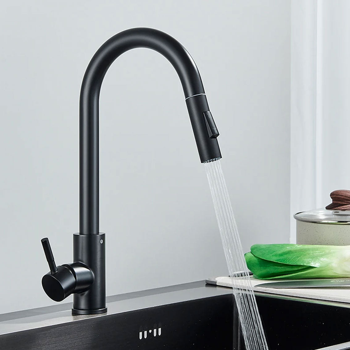 SensitiveFlow | Responsive Kitchen Faucet with Pullout Hose