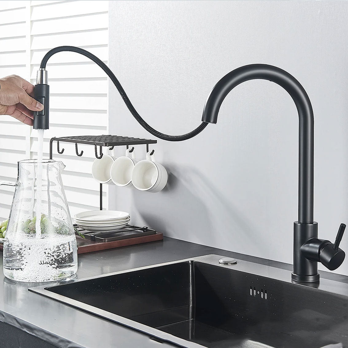 SensitiveFlow | Responsive Kitchen Faucet with Pullout Hose